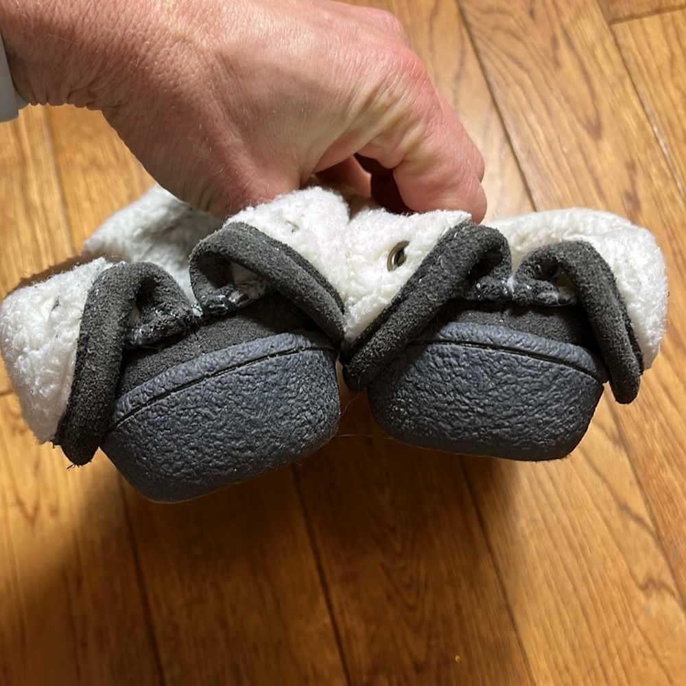 Clarks | women’s slippers with leather upper and Sherpa lining shoe size 8 - Picture 5 of 11